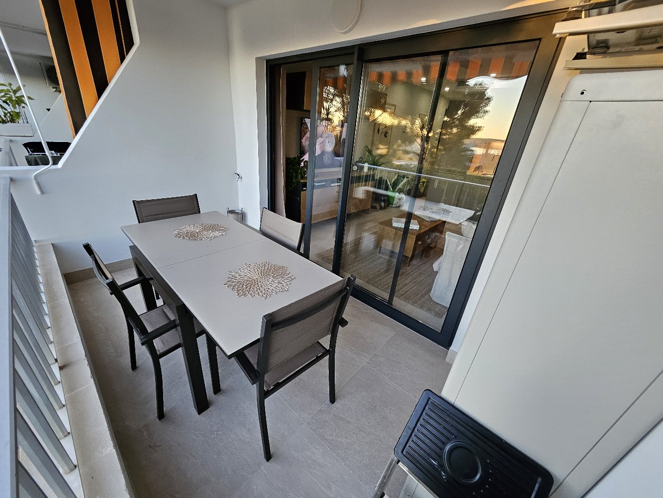 Beautiful fully renovated apartment for long term rental 